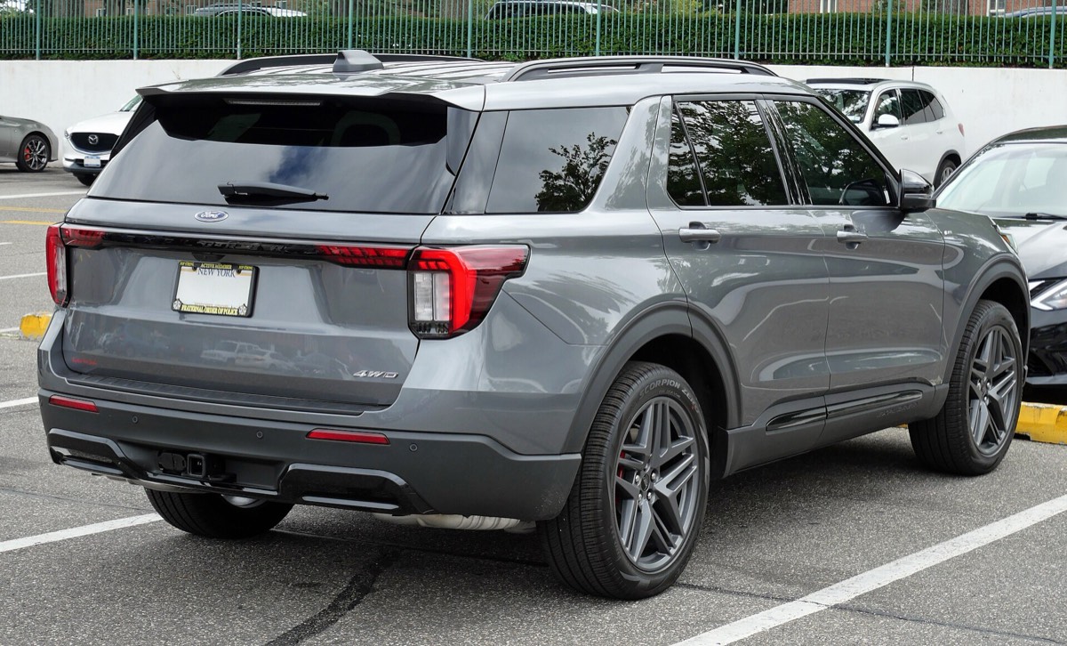 Ford Explorer