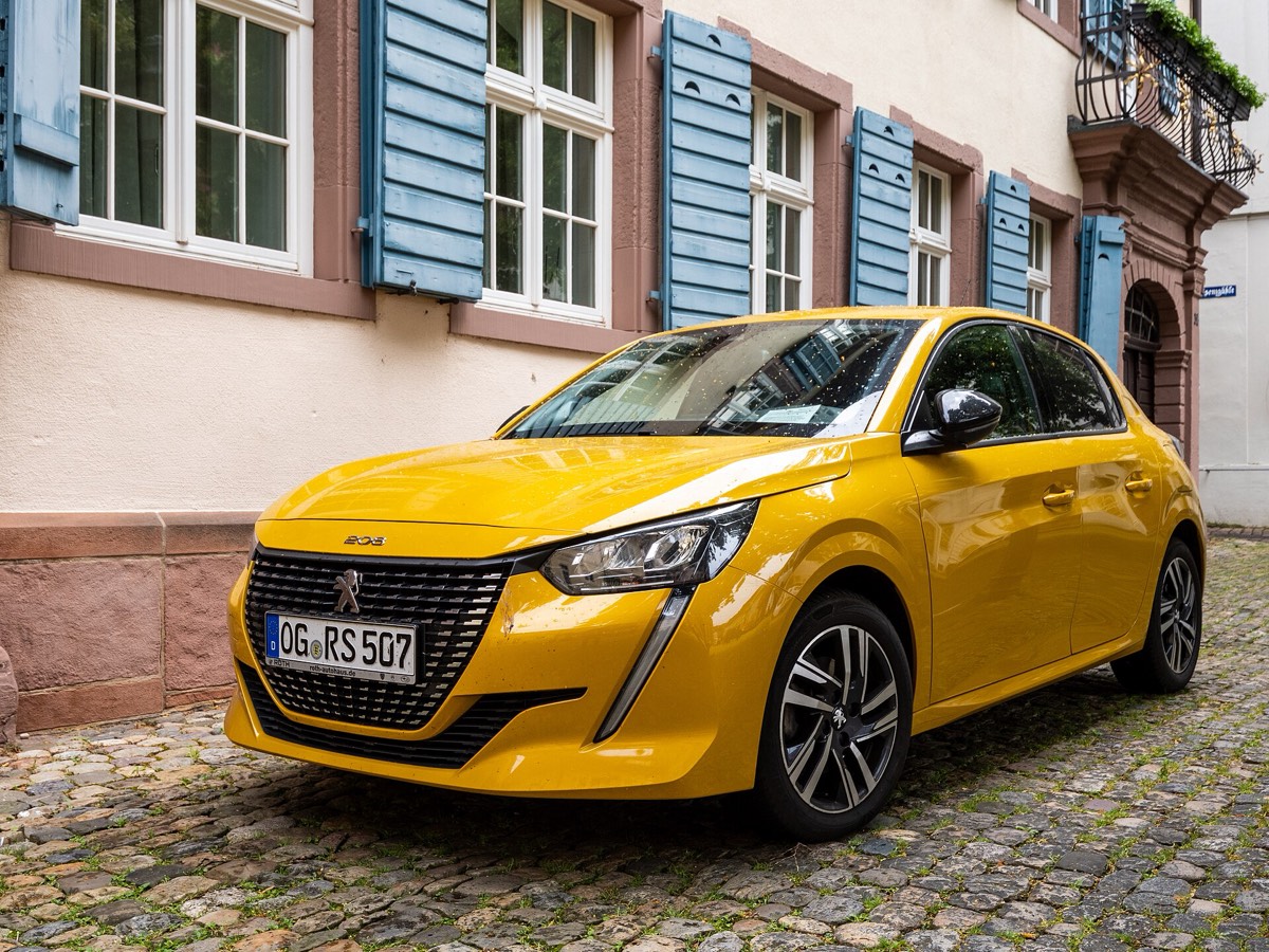 Peugeot 208