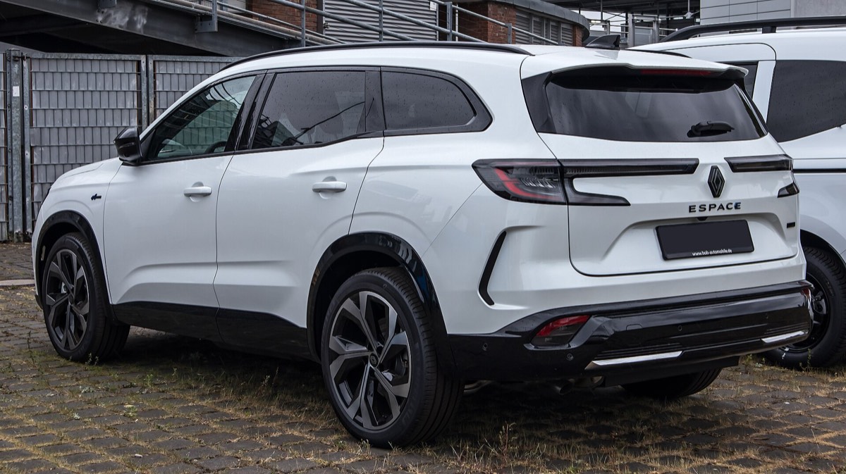 Renault Espace E-Tech