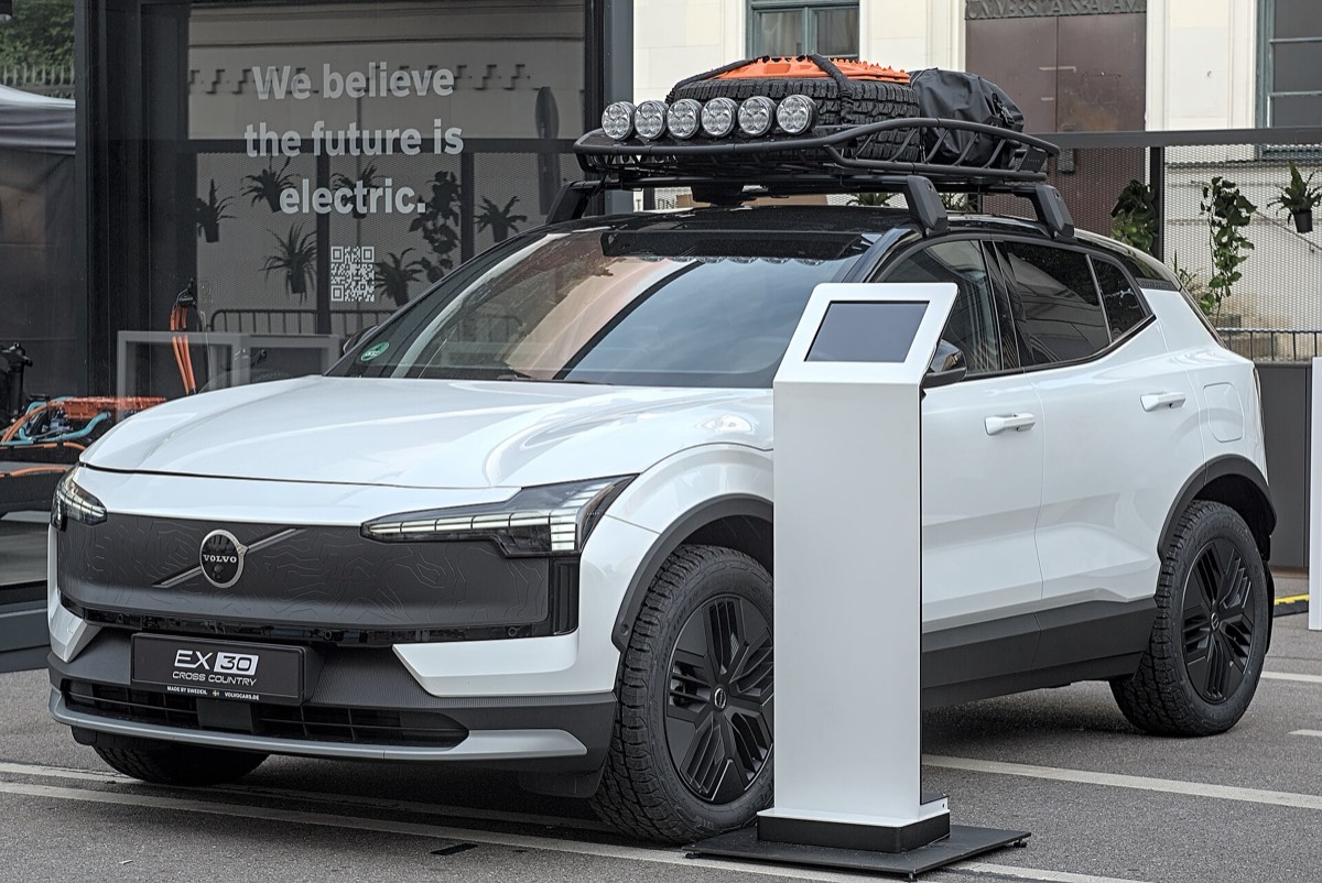 Volvo EX30