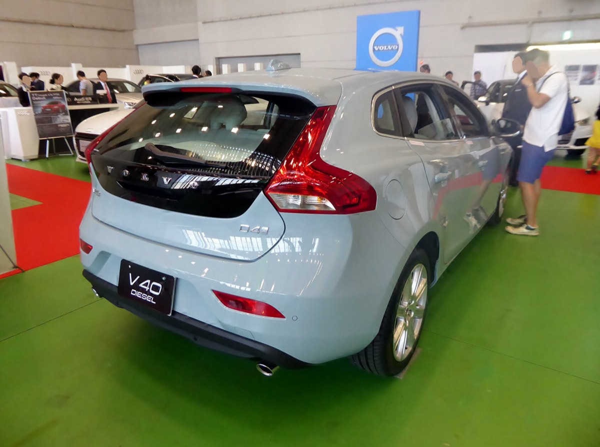 Volvo V40